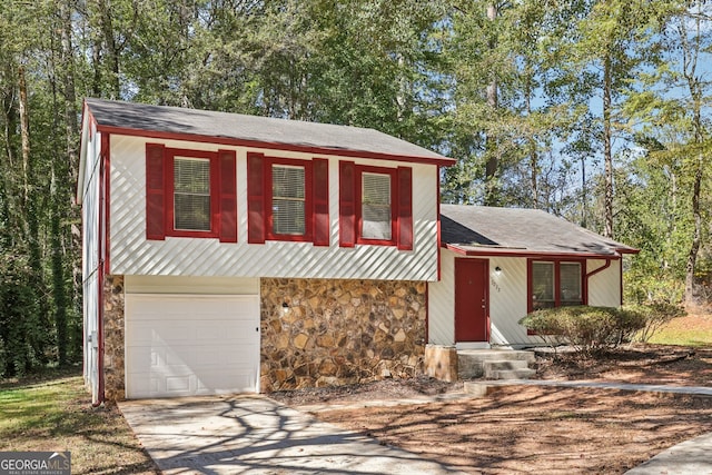 view of front of home featuring a garage