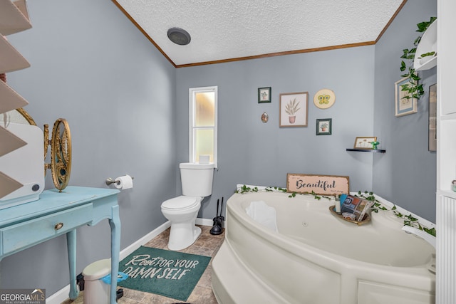 bathroom featuring lofted ceiling, toilet, tile patterned flooring, a bathtub, and a textured ceiling