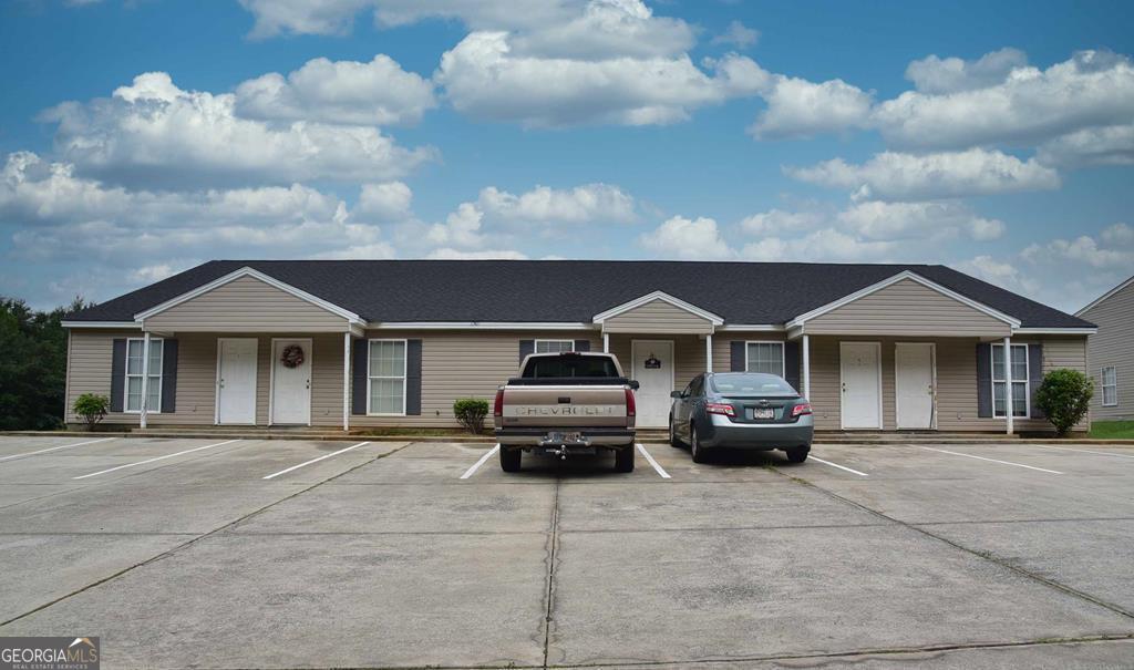 view of single story home