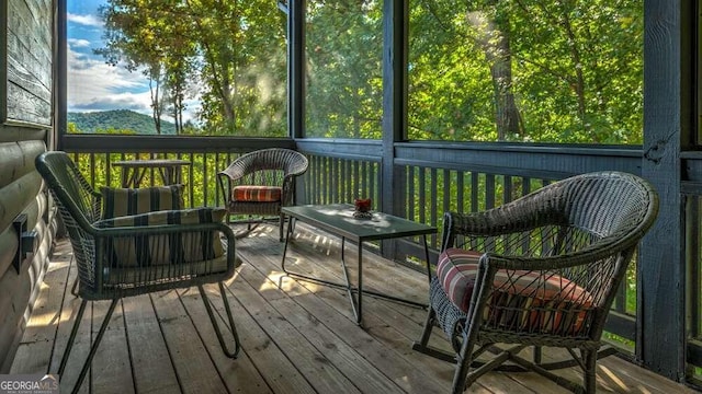 view of sunroom / solarium