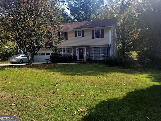 view of front of home with a front yard