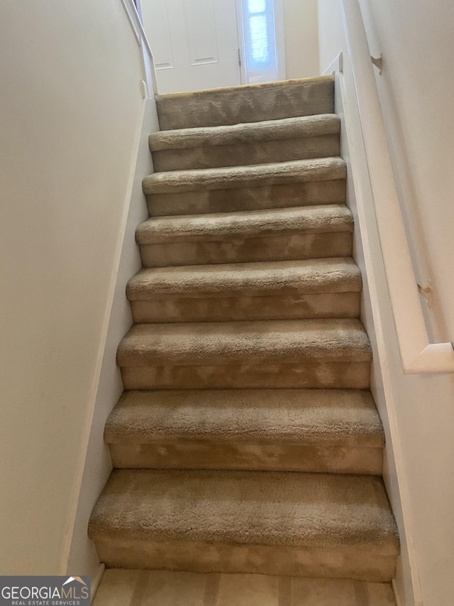6995 Pine Shadow Way, Winston, GA 30187 - view of stairs