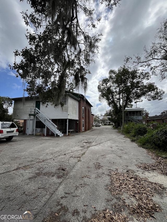 121-123 E King Ave, Kingsland, GA 31548 - exterior space with stairway