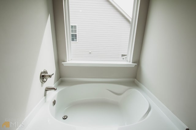 bathroom featuring a bathing tub