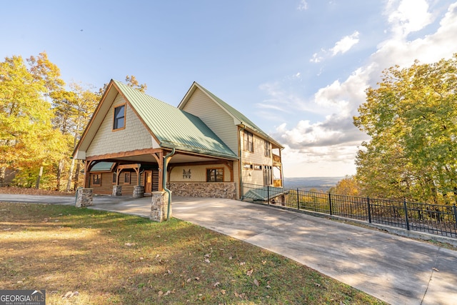 view of front of property