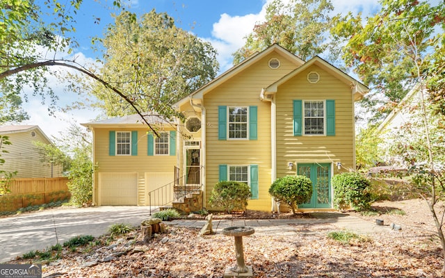 view of front property featuring a garage