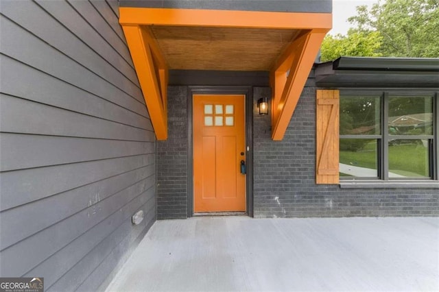 view of doorway to property