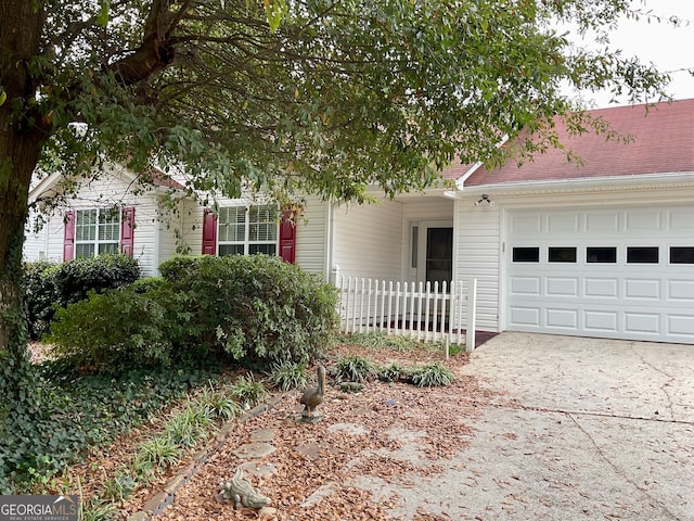 view of front of house featuring a garage