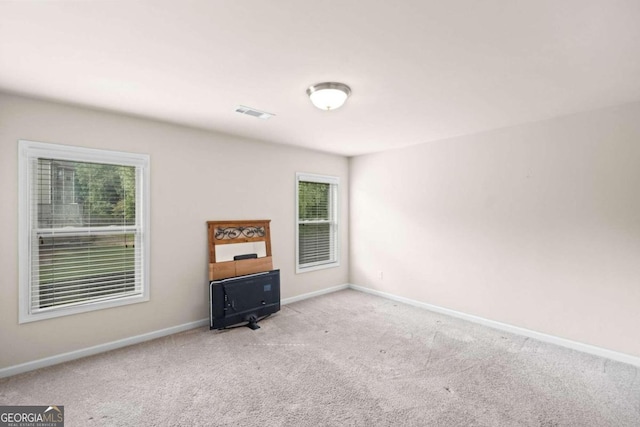 view of carpeted spare room