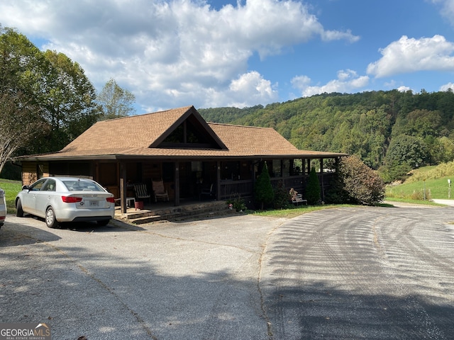 view of front of home with covered porch