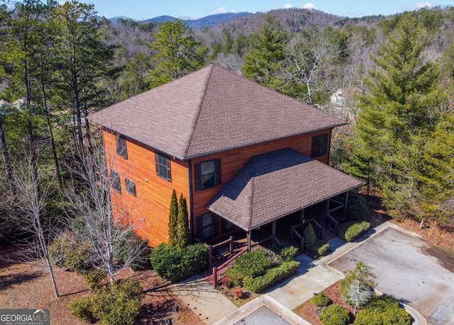 bird's eye view featuring a mountain view