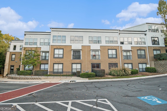 821 Ralph Mcgill Blvd NE Unit 2113, Atlanta GA, 30306, 1 bedrooms, 1 bath condo for sale