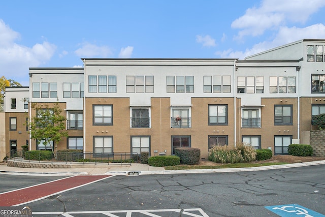 Listing photo 2 for 821 Ralph Mcgill Blvd NE Unit 2113, Atlanta GA 30306