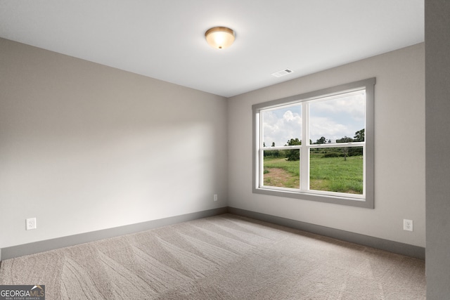 empty room featuring carpet