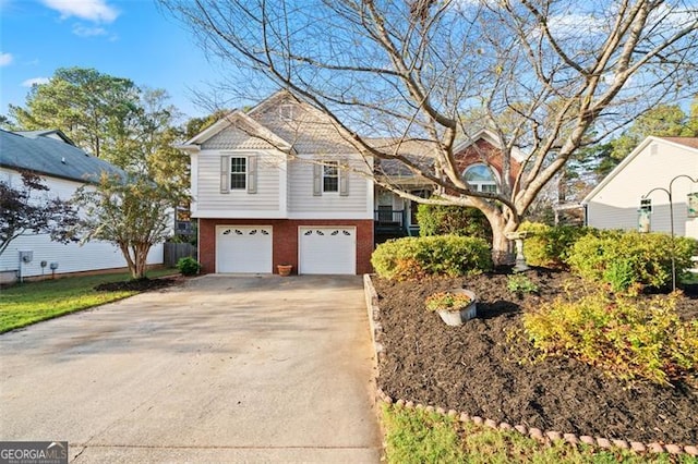 view of front facade with a garage