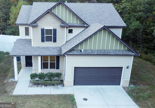 craftsman-style home with covered porch