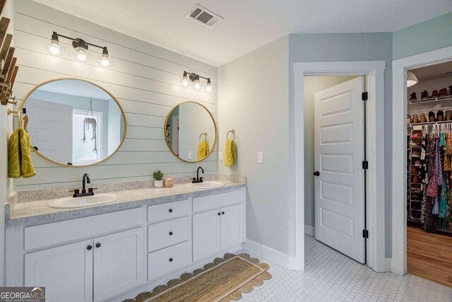 bathroom featuring vanity