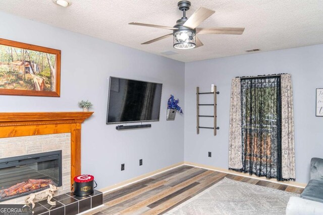 laundry area with washer and clothes dryer