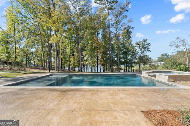 view of swimming pool