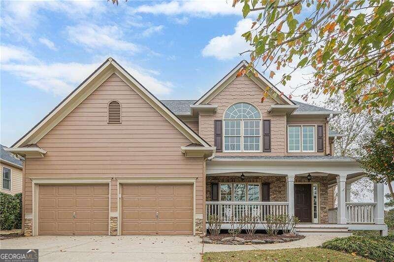 view of front of home with a porch