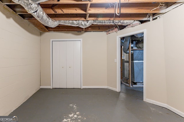 3730 Douglas Ridge Trl, Douglasville, GA 30135 - unfinished below grade area with baseboards