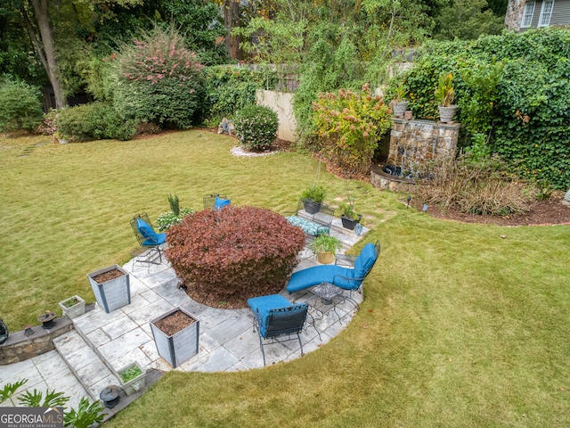 view of yard with a patio