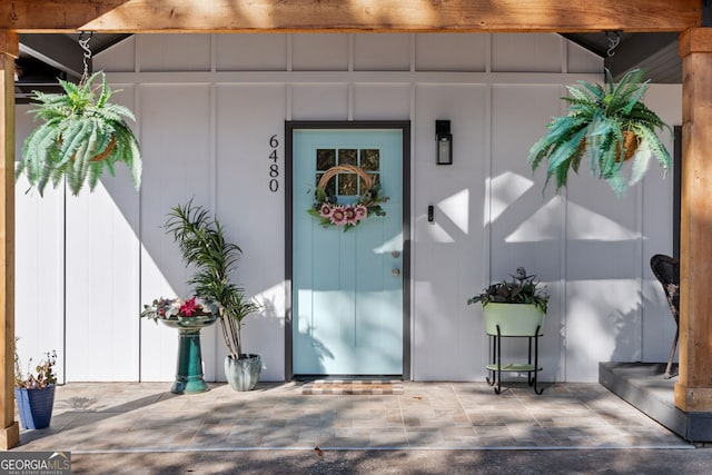 view of doorway to property