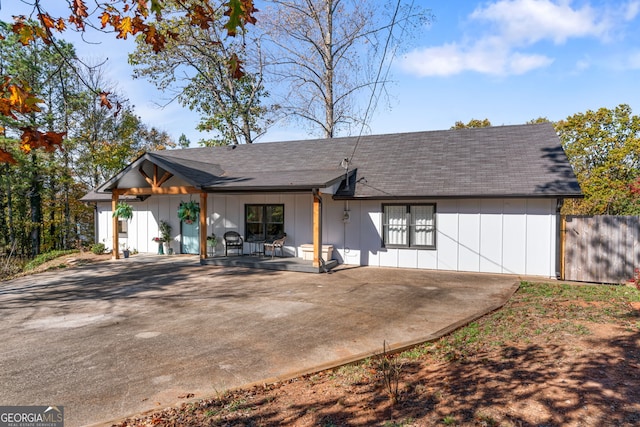 view of front of house with a porch