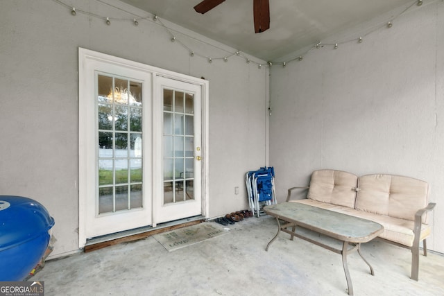 view of patio with ceiling fan