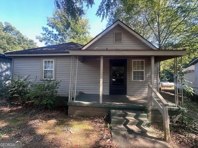 view of front of home featuring a porch