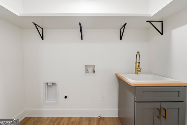 bedroom with access to exterior, a chandelier, and light hardwood / wood-style flooring