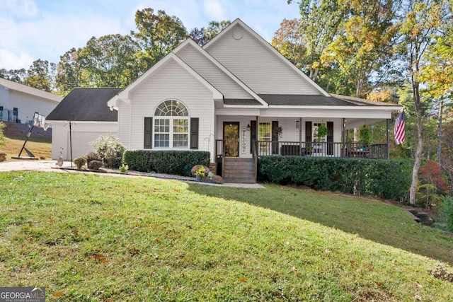 view of front of property with a front lawn and covered porch