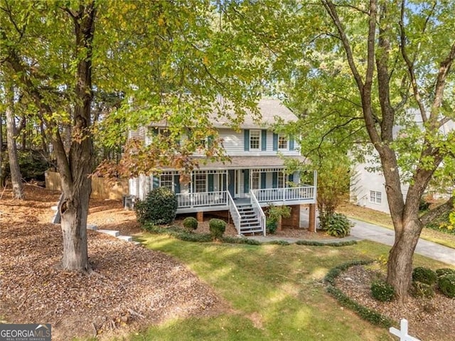 view of front of property featuring a porch