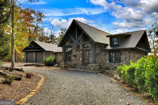 view of front of house featuring a garage