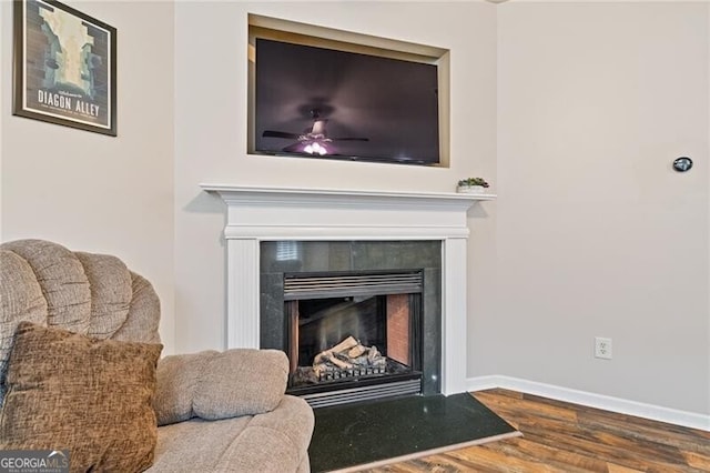 room details featuring hardwood / wood-style floors