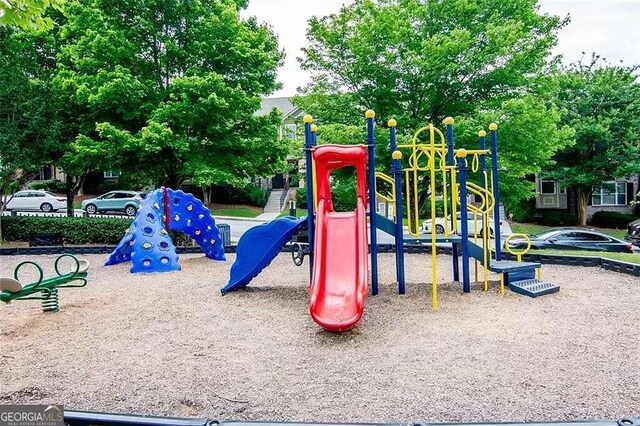 2357 Bayrose Cir Unit 57B, Atlanta, GA 30344 - view of playground