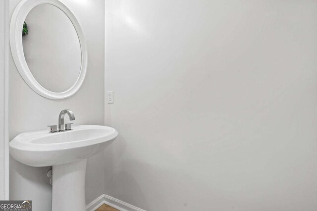 2357 Bayrose Cir Unit 57B, Atlanta, GA 30344 - view of bathroom