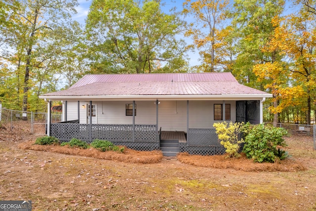 view of front of home with covered porch