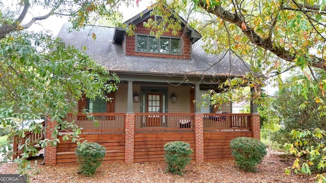 view of front facade with a porch