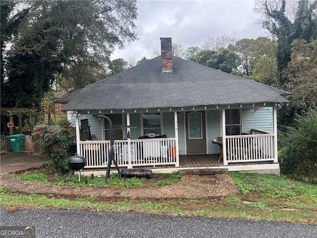 view of front of house with a porch