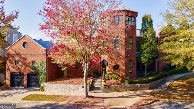 view of front of property featuring a garage