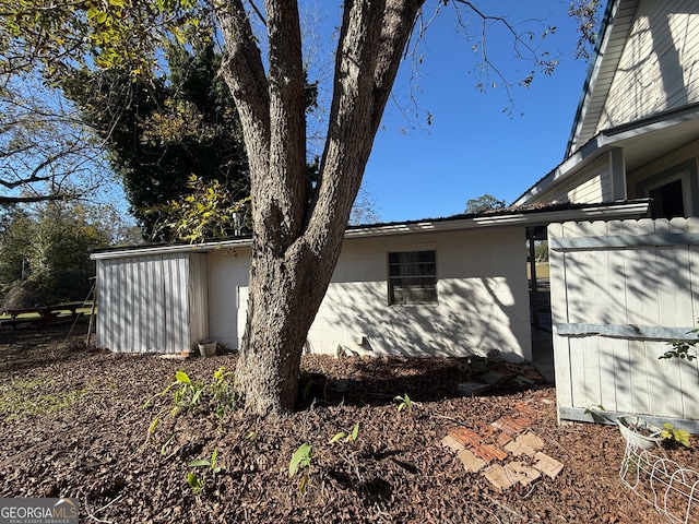 view of side of property