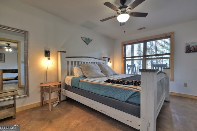 bedroom featuring ceiling fan