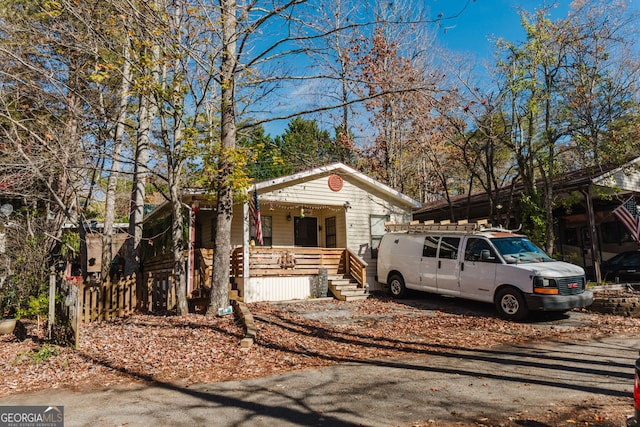 view of front of home featuring covered porch