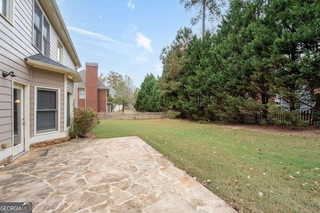 view of yard with a patio area