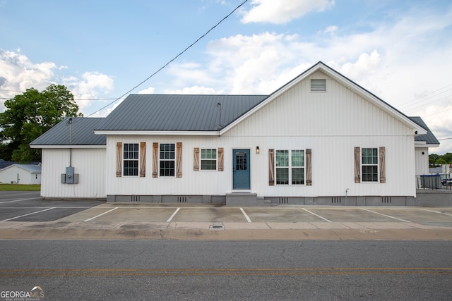 view of front of house