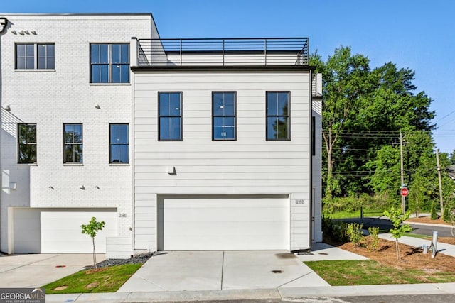 view of front of home featuring a garage