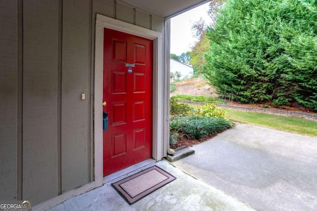 view of property entrance