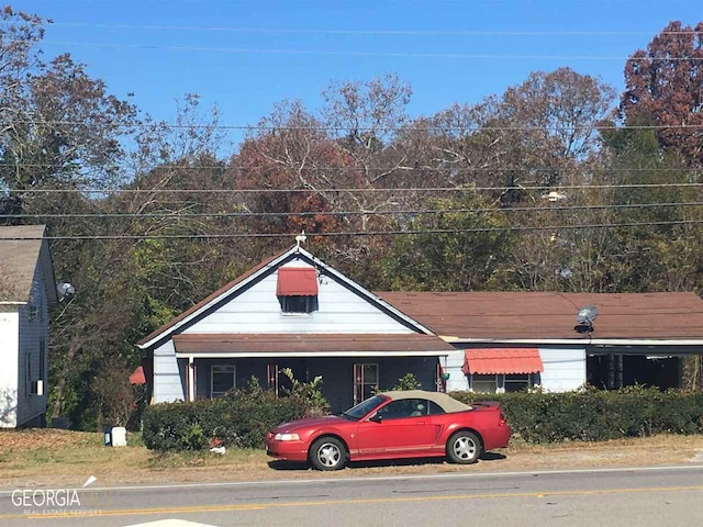 view of front of home