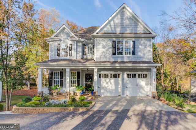 view of front facade with a garage